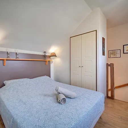 Appartement Edouard - Piscine-parking - Vca