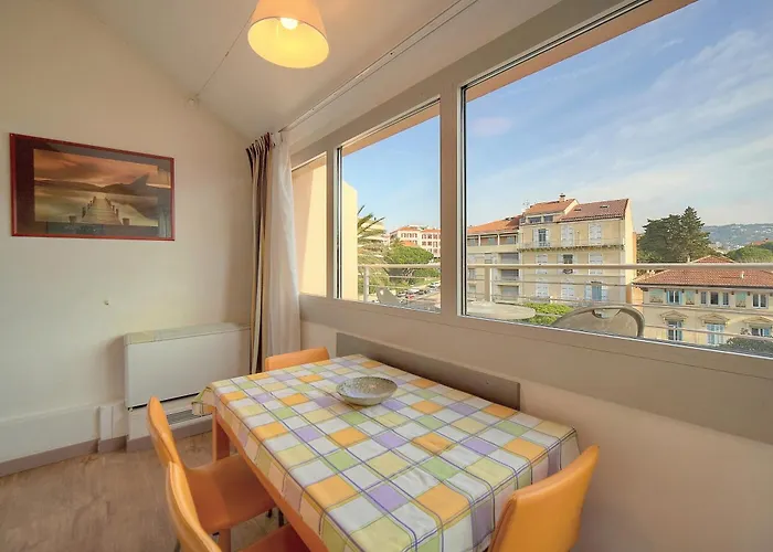 Edouard - Piscine-parking - Vca Daire *
