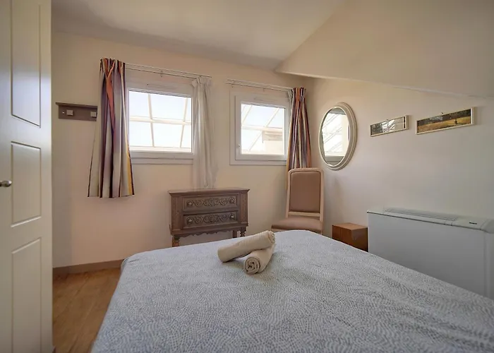 Edouard - Piscine-parking - Vca